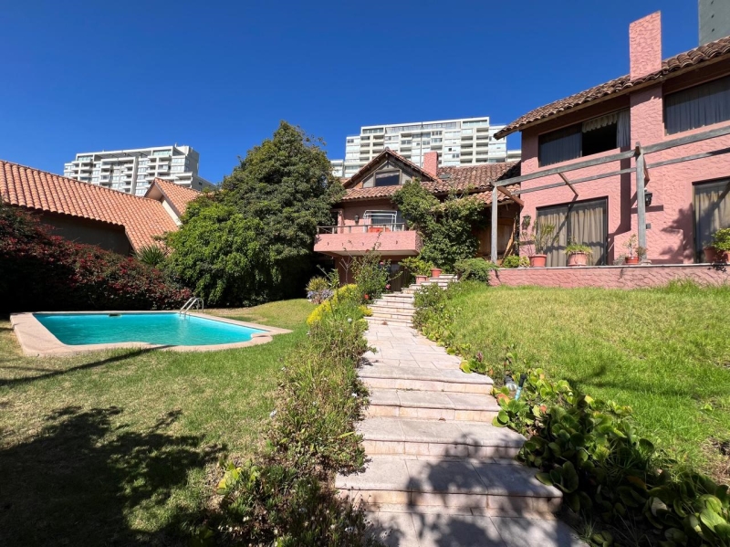 ESPECTACULAR CASA EN VENTA, JARDN DEL MAR...                                                        
